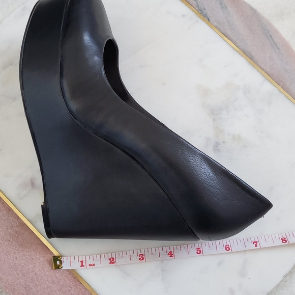 Le Chateau Black Wedges - Picture 7 of 7